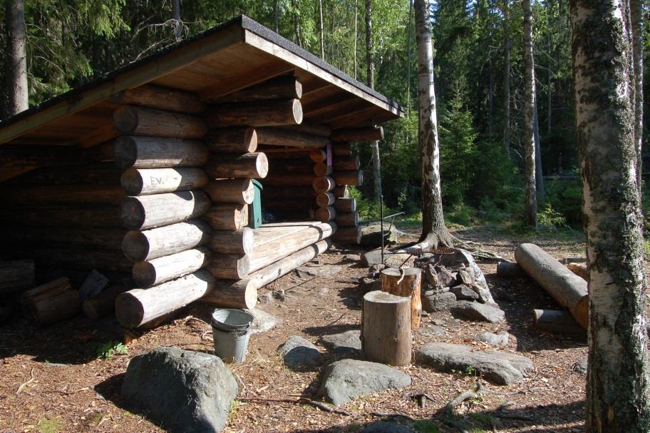 Vanhoissa historiallisissa lähteissä Köörtilän sisäsaaristossa sijaitsevan saaren nimenä esiintyy usein Saltö. Tämä viittaa saareen mikä on suolaisen veden eli ulkomeren tuntumassa.