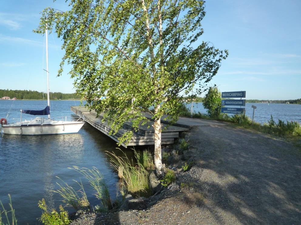 luvulla ja vuosikymmenen lopulla leirintäalue aloitti toimintansa. Mericampingille rakennettiin ensimmäinen mökki vuonna 1970.