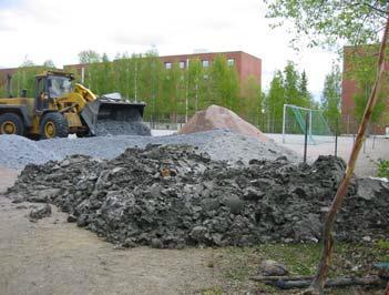 LIITE 2, SIVU 14 / 14 Kuva L2-13. Suotokakkua kasalla kuvassa etualalla (Ramboll 2006).