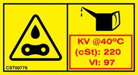 Lukitse kammion luukku aina ennen kuin käsittelet auki olevaa paalikammiota (CST00769) Käytä aina oikeanlaista ketjuöljyä automaattivoiteluun (CST00776) 4.