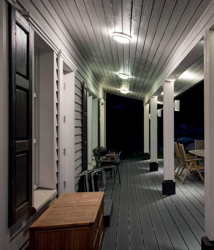Valaisimen voi asentaa sekä katto- että seinäpintaan. Sopii myös sisävalaisimeksi kosteisiin ja kuiviin tiloihin (IP54).