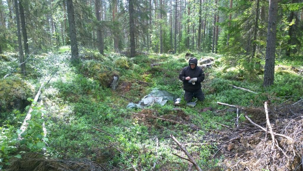 läntisimmässä huoneessa (painanne 4), kaakosta.