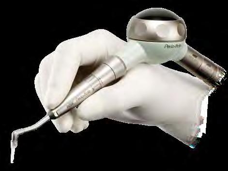 Jauhepuhdistimet Jauhepuhdistin subgingivaaliseen puhdistukseen Poistaa biofilmin ientaskuista ja implanteista nopeasti ja täsmällisesti
