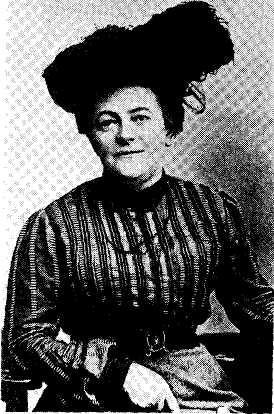 164 165 Clara Zetkin (1857 1933) oli Die Gleichheitin (yhdenvertaisuus) toimittaja v. 1892 1917. Vuodesta 1907 hän oli Toisen Internationaalin naissihteeri.