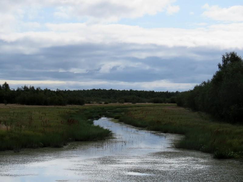 Röytän saarella näkyy sen pohjoisosassa yksi talo, Sellon (myöhemmin Sellee) ja muutama pienraken nus, ilmeisesti kalastajien majoja (kartta 6 sivulla 11).