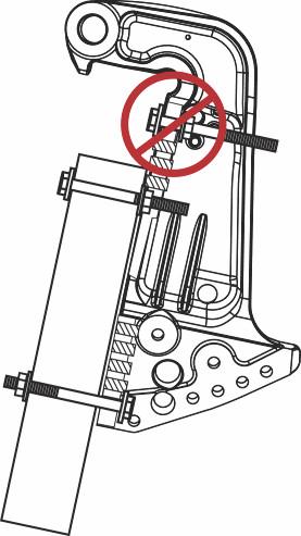 PERÄMOOTTORIN ASENNUS EI HYVÄKSYTTÄVÄ LISÄVARUSTEIDEN ASENTAMINEN TÄRKEÄÄ: Älä käytä kiinnikkeitä, joill moottori on kiinnitetty veneeseen (peräpeiliin ti tsuslevyyn), mihinkään muuhun trkoitukseen