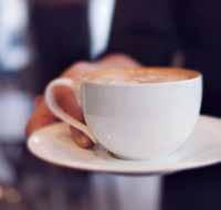 Mikä kahviratkaisu sopii yrityksellesi parhaiten? Anna meidän auttaa! Myyntimme voi auttaa kahviliiketoimintasi kehittämisessä.