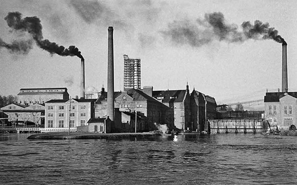 KUURMANPOHJA- SUUNNITELMA Vuonna 1913 valmistui Kuurmanpohjasuunnitelma. Tarkoituksena oli keskittää koko Vuoksen vesivoima yhteen voimalaitokseen.