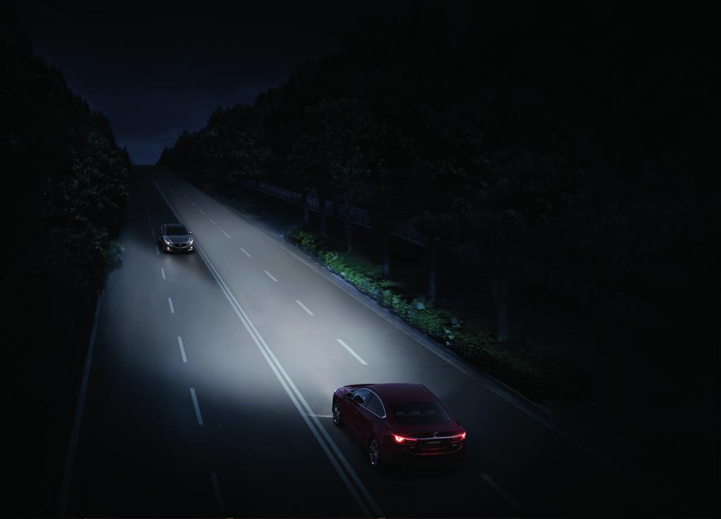 i-activsense* 2017 Mazda6 on varustettu monilla turvallisuusjärjestelmillä. Uudistuksena edelliseen malliin on parantunut Älykäs Jarrutusaputoiminto (SCBS-Smart City Brake System).