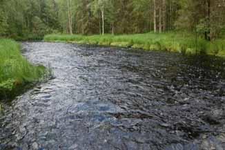 suuria, kuutioluokan kiviä.