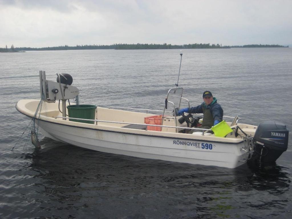 87 Rekisteröityminen Kaupalliseksi kalastajaksi voi rekisteröityä luonnollinen henkilö tai oikeushenkilö, jonka asuinpaikka tai kotipaikka sijaitsee Euroopan unioniin tai Euroopan talousalueeseen