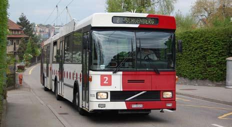 Johdinautoliikenne saatiin käyntiin 1.2.1949 eli neljä päivää ennen Helsinkiä. Johdinautoliikenne jatkuu yhä, nykyään kolmella linjalla eli linjoilla 1, 2 ja 3.