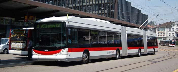 St. Gallenin johdinautolinjaston keskuspaikka on päärautatieaseman bussiterminaali. Johdinautolinjoja ovat 1, 3, 4 ja 5, jotka kolmosta lukuun ottamatta ovat heilurilinjoja.