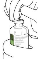 spädningsvätska. 3 Gör ren injektionsflaskornas gummiöverdelar med en spritkompress.