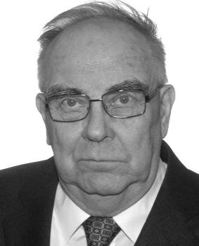 Morozov johtaa FINJUB-finaalia Suomen kirjeshakkiliiton FINJUB-50- juhlaturnauksen finaali on vasta alkuvaiheissaan. Ensimmäisen voiton otti venäläinen Dimitri V. Morozov, joka kukisti britti Alan J.