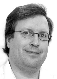 Samalla tuo aika oli suomalaiselle shakille yhtä tärkeä uusien ystävien löytämishetki kuin jatkosodan asemasotavaihe Osmo Kailan ja muiden shakkijermujen viihdytyskiertueen aikaan.