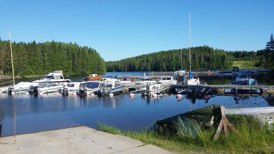 -16- Venesatamia tai venevalkamaalueita LV-1 on osoitettu 19 kpl. Näistä 12 kpl on Näsijärven rannalla, 5 kpl Paarlahden rannalla, yksi Velaatanjärvellä ja yksi Vaavunjärvellä.