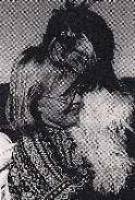 Yhdistyksen hallitus 1997 (Vasemmalta: Jaakko Tammi, Anja Lahdenperä, Pertti Kuntonen, Anita Tammi, Sari Kärnä, Heli Vekka, Mari Jänisniemi ja Leila Rantanen.