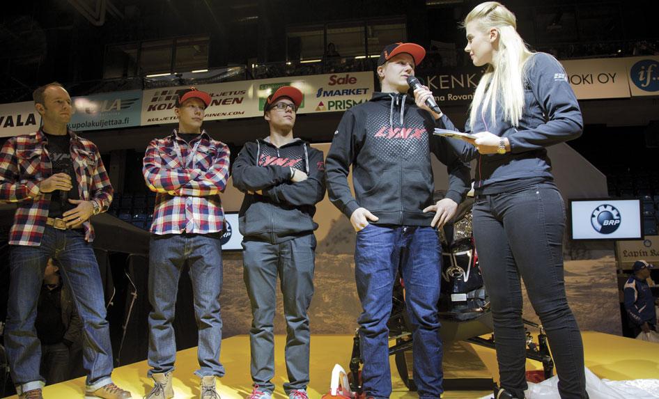 Olisi varmasti jonkin sortin ihme, jos Lynx Racing Teamin nestori, 27-vuotias Emil Öhman, ei olisi yksi maailman kovimmista snowcross-kuskeista. Öhmanin perheessä on totuttu viemään Lynxiä lujaa.