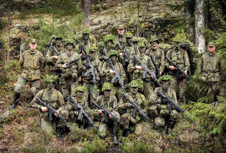 Kymen jääkäripataljoona Panssaritiedustelulinja Tiedustelulinjan eli sissiradistien seikkailu alkoi jo P-kauden kolmannella viikolla pidetyistä pääsykokeista.