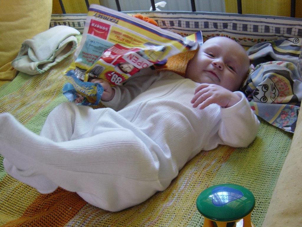 Kirjastokortti jo vauvalle otollinen aika Ketunpennussa on tehty kirjastokortteja myös alle 1-vuotiaille. Kohdennettuja korttilomakkeita on jaettu kunnan vauvatapaamisessa mm.