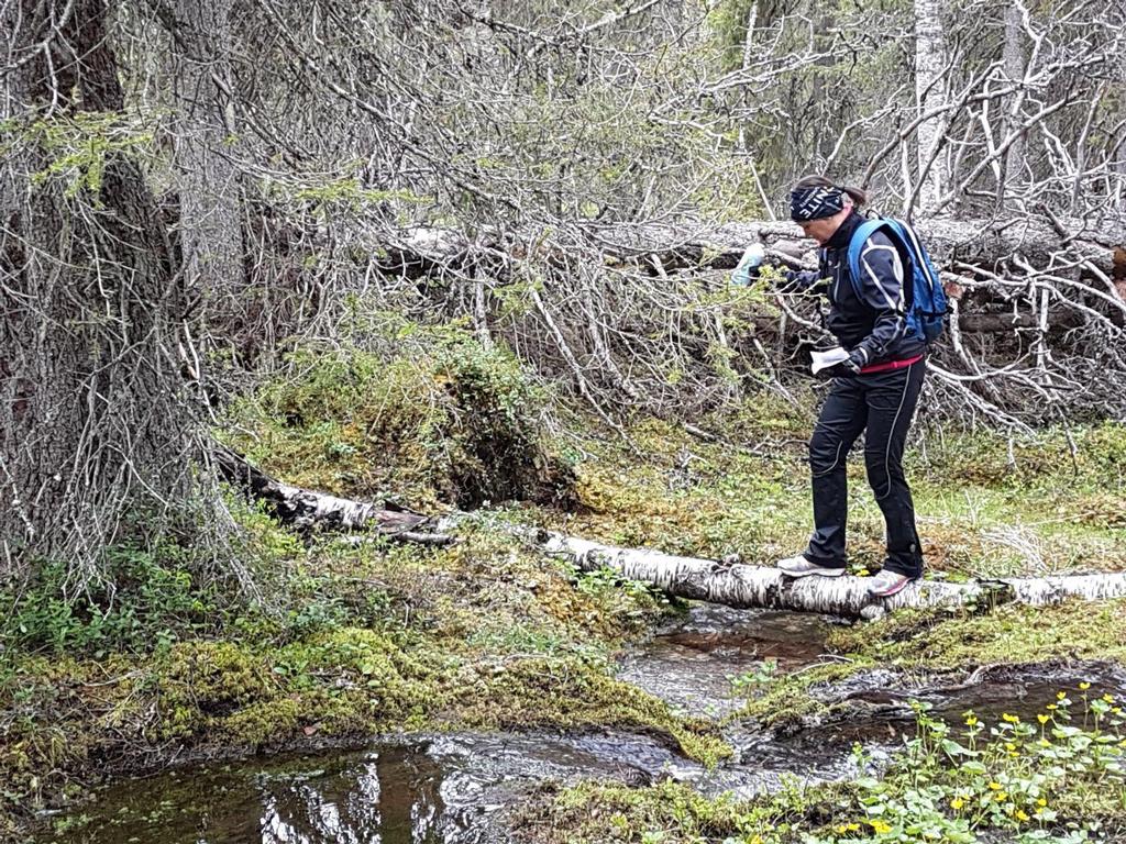 KIITOS! Vanhuutta vastaan on taisteltava kuten sairauttakin vastaan taistellaan. Terveydestä on huolehdittava, on harjoitettava liikuntaa.