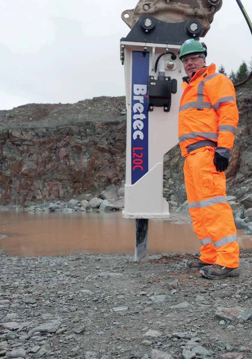 KOTIMAISTA ISKUENERGIAA Bretec on tunnettu merkki hydraulivasaramarkkinoilla jo vuodesta 1994. Kaikki Bretec-vasarat ovat CE-hyväksyttyjä ja ne on valmistettu Sandvikin tehtaalla, Lahdessa.
