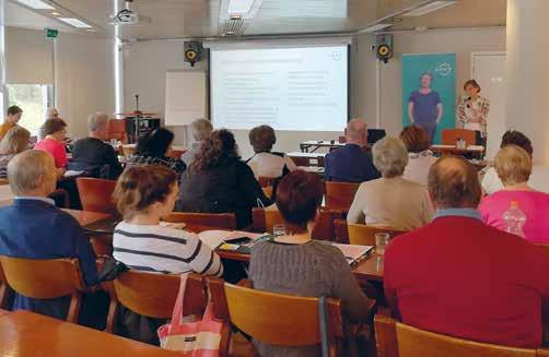 toimintaympäristön muutokset ja tulevaisuusskenaariot, päihdeasiamiestoiminnan edunvalvonnan jalkautuminen ja yhdistysten tuen ajankohtaiset asiat. Aluefoorumeissa oli myös työpajoja eri aiheista.