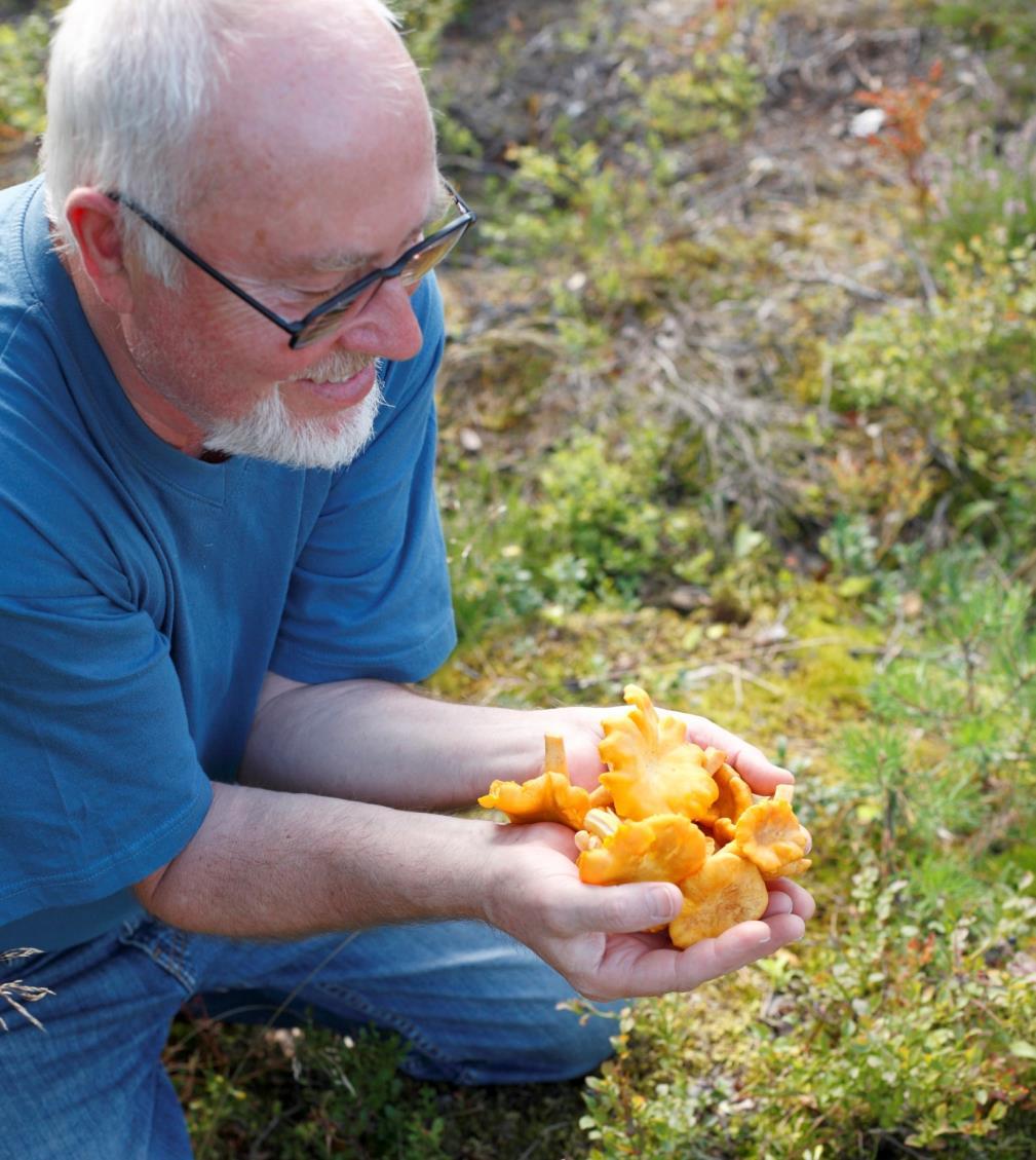 ASIAKASMÄÄRÄT JATKOIVAT KASVUA