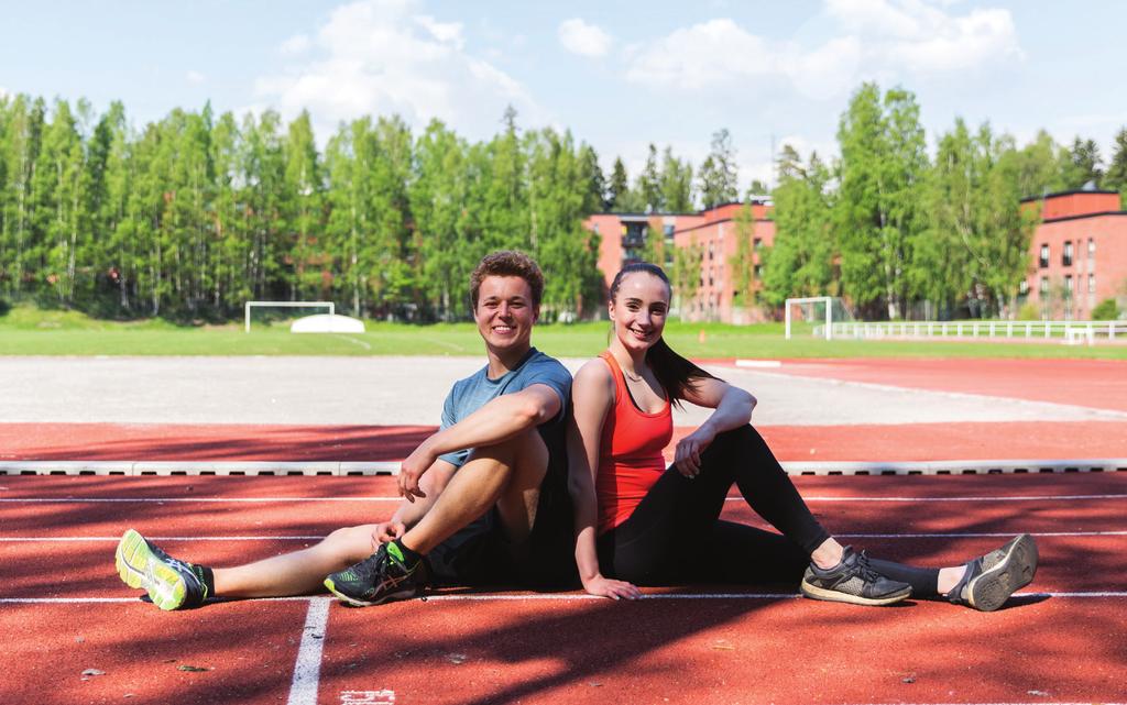 HERCULES & XENA Heipähei! Tervetuloa infolle ja tuhannesti onnea, olette tehneet aivan mahtavan päätöksen! Me olemme Markus ja Elena, kiltamme liikuntavastaavat Hercules ja Xena.