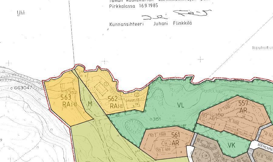 Kaavamuutosalueeseen kuuluva osa on rajattu kuvassa punaisella.