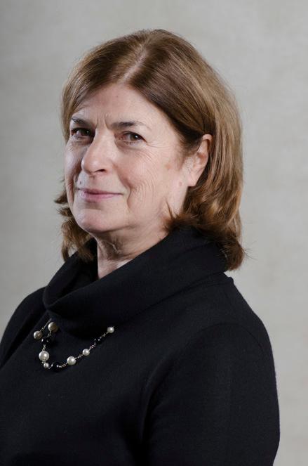 Johtomme Hallitus PUHEENJOHTAJA Jelena Manojlovic, puheenjohtaja ja ei-riippumaton hallituksen jäsen Ph.D. (lääketiede), Clin. D.