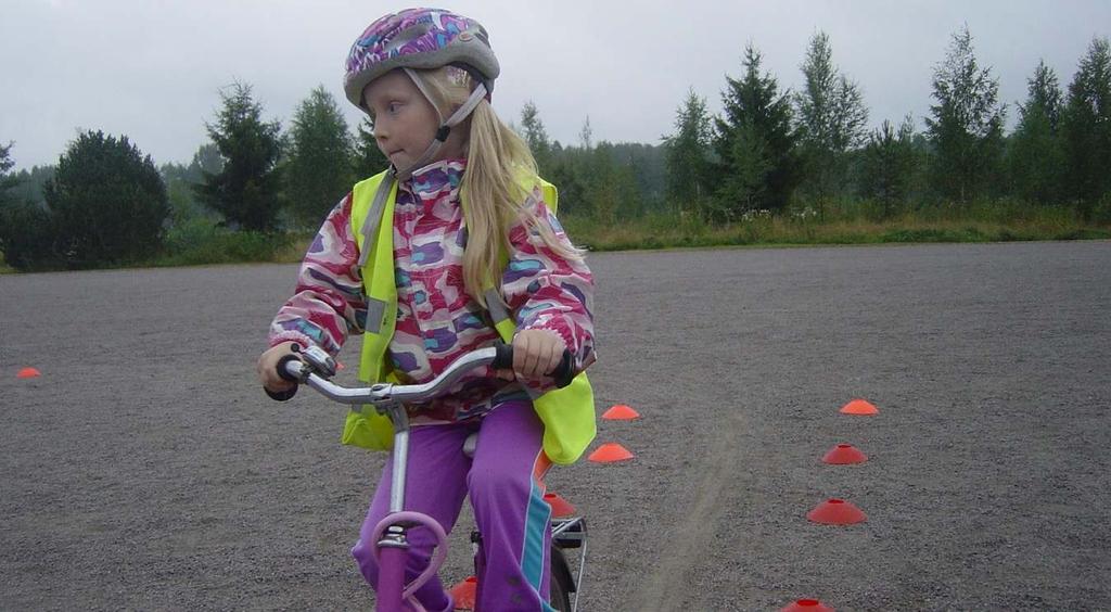 Rohkeasti liikkeelle!