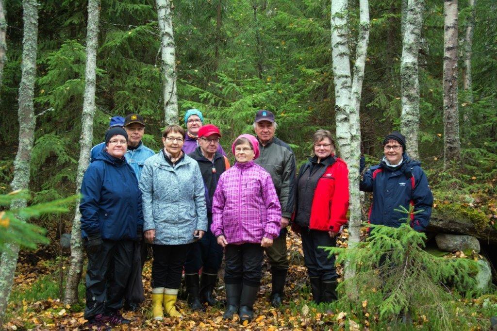 Venetsialaiset Vaarankylällä Venetsialaiset on elokuun viimeisenä viikonloppuna Nuorisoseurassa huomattiin talon tilojen olevan ahtaat javietettävä veneily- ja mökkikauden päätösjuhla, jota vietetään