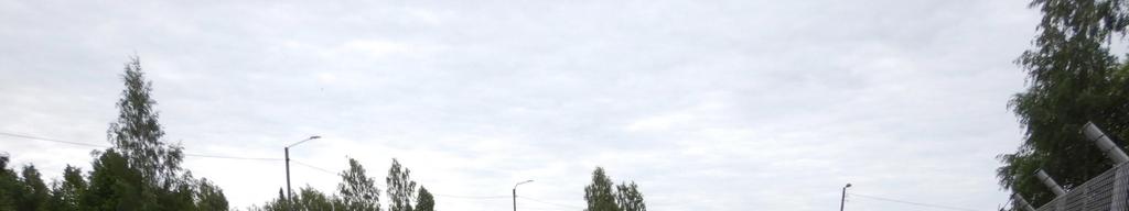 5 Kuvat 7 ja 8. Sorapintainen parkkipaikkakäytössä oleva kenttä Lavolankadun varressa ja avoin hiekkapohjainen laikku selvitysalueen eteläreunalla. 4.