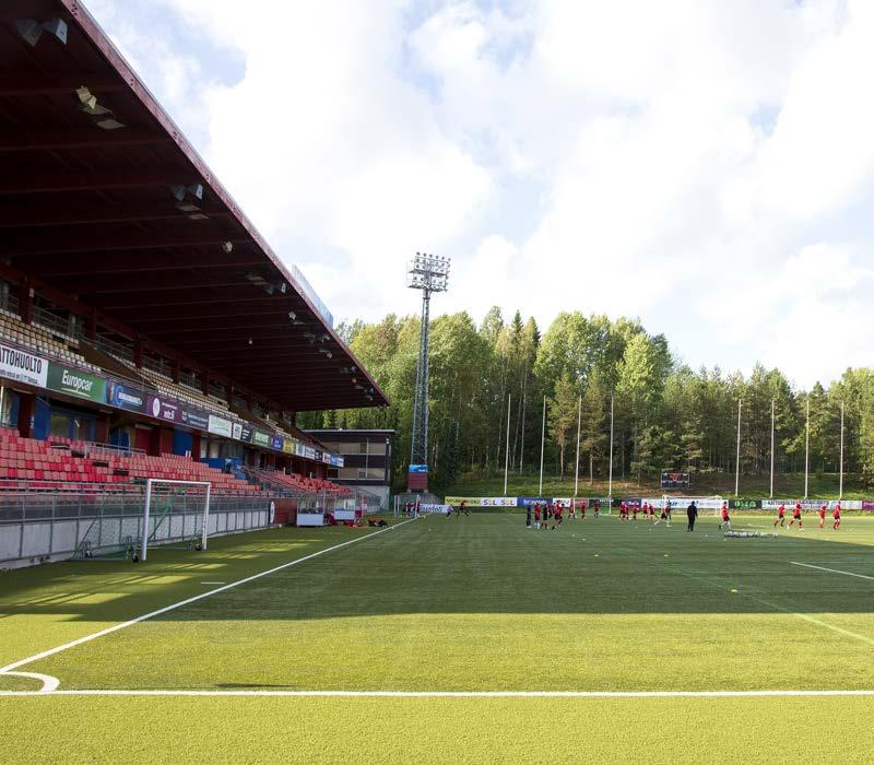Kaikki palvelut kotinurkilla Sikaanin sijainti on ihanteellinen. Korttelin verran syrjässä alueen pääkadulta, mutta silti alueen palvelujen ulottuvissa.
