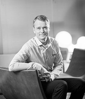 1954) Senior Advisor, Revenio Group Oyj Ari Kukkonen on toiminut Icare Finlandin tuotekehitysjohtajana vuosina 2011 2018.