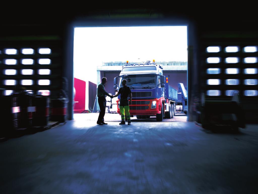 Hiab Päälirakennevarusteet Kiinteät asennukset takaavat laitteiden keston Tehokkaat asennukset rakenneosia käyttämällä Asennuksen laatu on ratkaisevan tärkeää trukki- ja nostolaitteiden