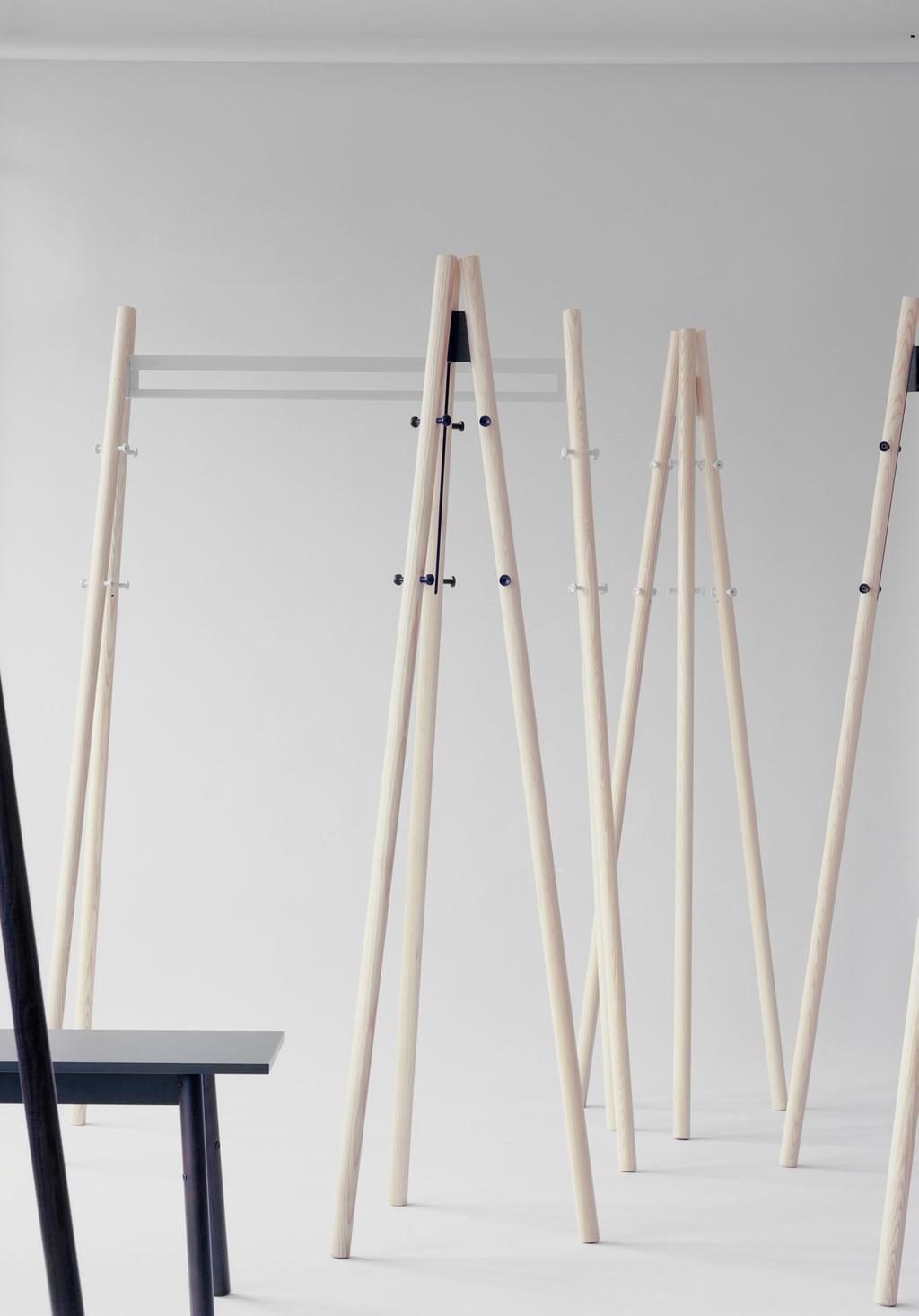 シリーズ KIILA COAT STAND Ι