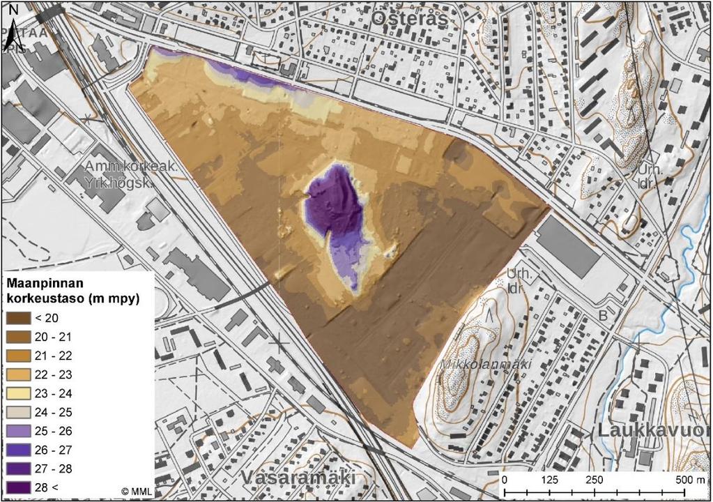 Maanpinnan korkeus on alueen pohjoisosassa noin tasolla + 26 m mpy ja eteläosassa tasolla + 20 m mpy