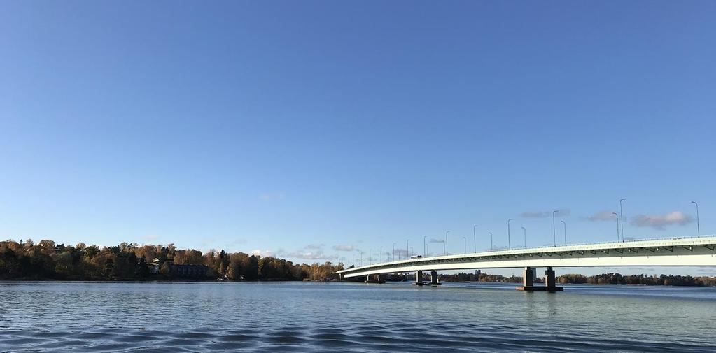 Ajankohtaista taloudessa Talouskasvu jatkui vahvana, mutta epävarmuus kasvoi alkuvuonna Huolta aiheuttivat kiihtyvä