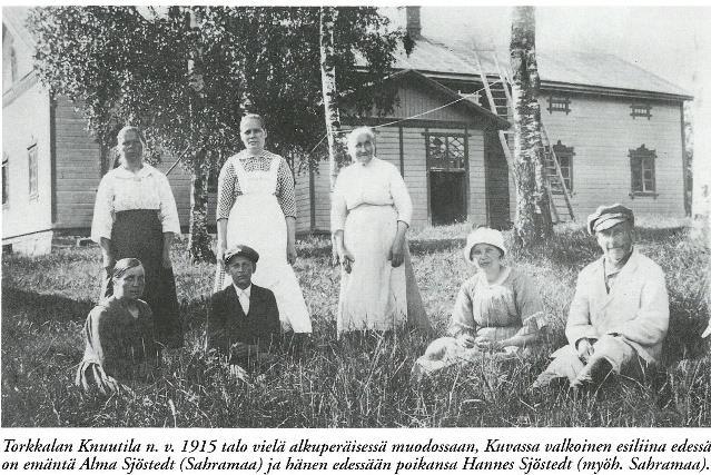 Kuva, Niinijoki ajan virrassa. Yrjölän tila jaettiin kahteen osaan 1900-luvun alussa, jolloin muodostui Yrjölän ja Murtomaan tilat.