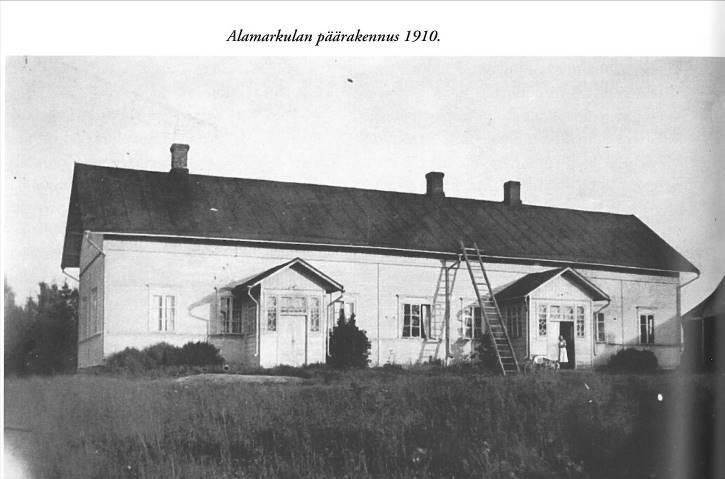 2.3.1. VAILVAISTEN KANTATALOT Vilvaisten kylän taloluku vuonna 1571 oli neljä. Vuonna 1694 taloluku oli enää kaksi.