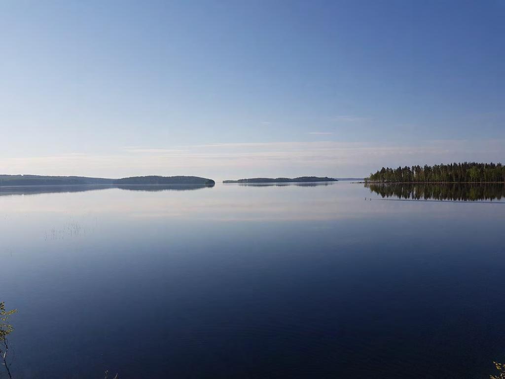Tulosten hyödyntäminen yritystoiminnassa Laitteesta riippumatta kokemus positiivinen, mutta syvällisempi VR-laseilla Yritysten ja matkakohteiden kannattaa harkita 360 -videoiden omaksumista omaan
