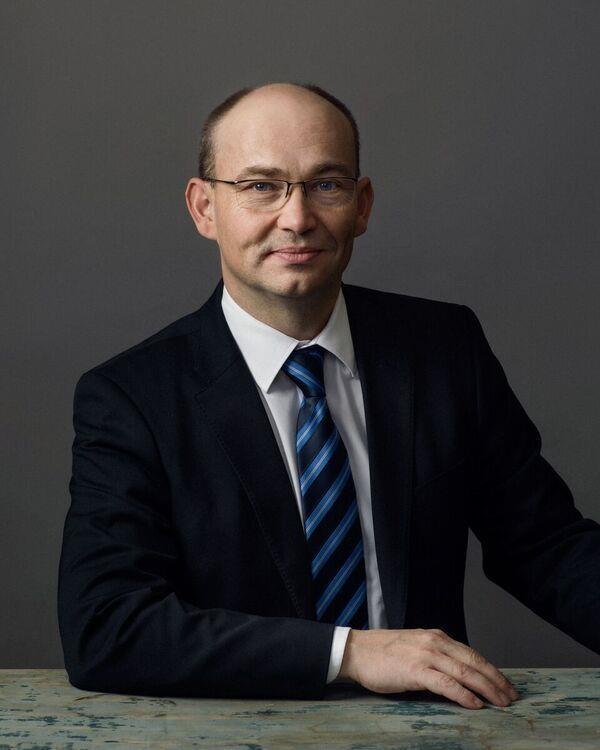 Jari Mäkilä (s. 1970) Maanviljelysteknikko HKScan Oyj:n hallituksen varajäsen 2018 -, väliaikainen varsinainen jäsen 27.11.