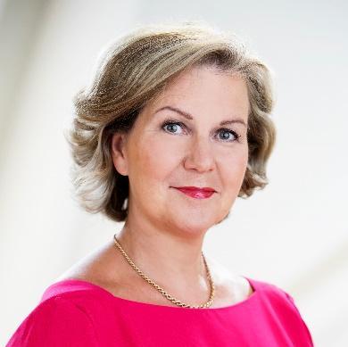 24 (53) Tiia Tuovinen, s.1964 (johtokunnassa 11.6.2018 alkaen) Lakiasiainjohtaja Johtokunnassa vuodesta 2018 Oikeustieteiden kandidaatti, LL.M. Eur.