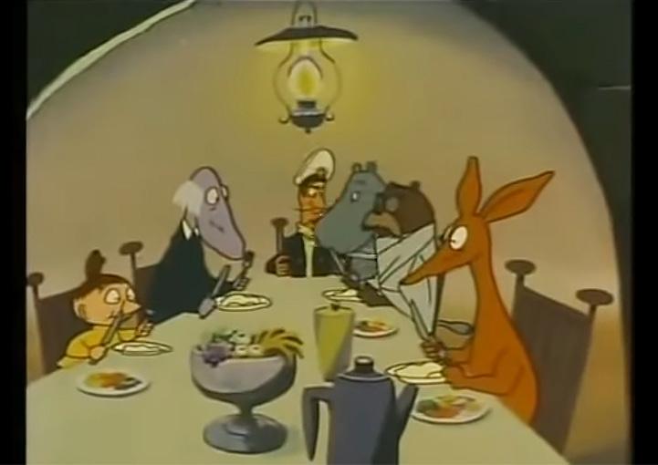 92 LÄHIKUVA 4/2018 dan sääntöä Muumilaaksossa ei saa esiintyä rahaa, televisioita tai autoja rikottiin useammin kuin kerran. (Osumi 2016.