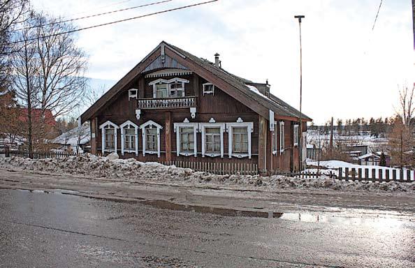 »»lähtin minä Läkköiläh Kosalma kylä vahnal vezitiel «Oma Mua» 13. talvikuudu 2017 7 Kosalma on ylen čoma karjalaine kylä kolmenkymmenen kilometrin piäs Petroskois pohjazehpäi.