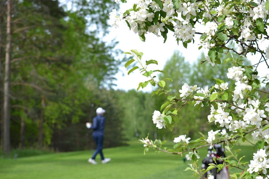 Molemmat ovat voimassa kaikkialla maailmassa. Lataa TÄSTÄ helpot ohjeet vaikka caddiemasterin seinälle!