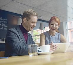 ennätyskorkean tason Kuluttajaliiketoiminta Yritysliiketoiminta DNA Kauppa Ennätys +2 +3 *rnps